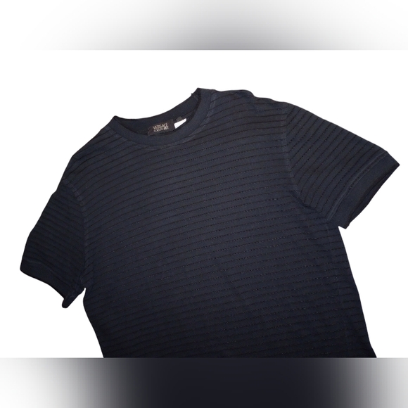 Men's Versace Classic V2 Ribbed Knit Short Sleeve Shirt. Crew Neck. Size Medium - Picture 2 of 6